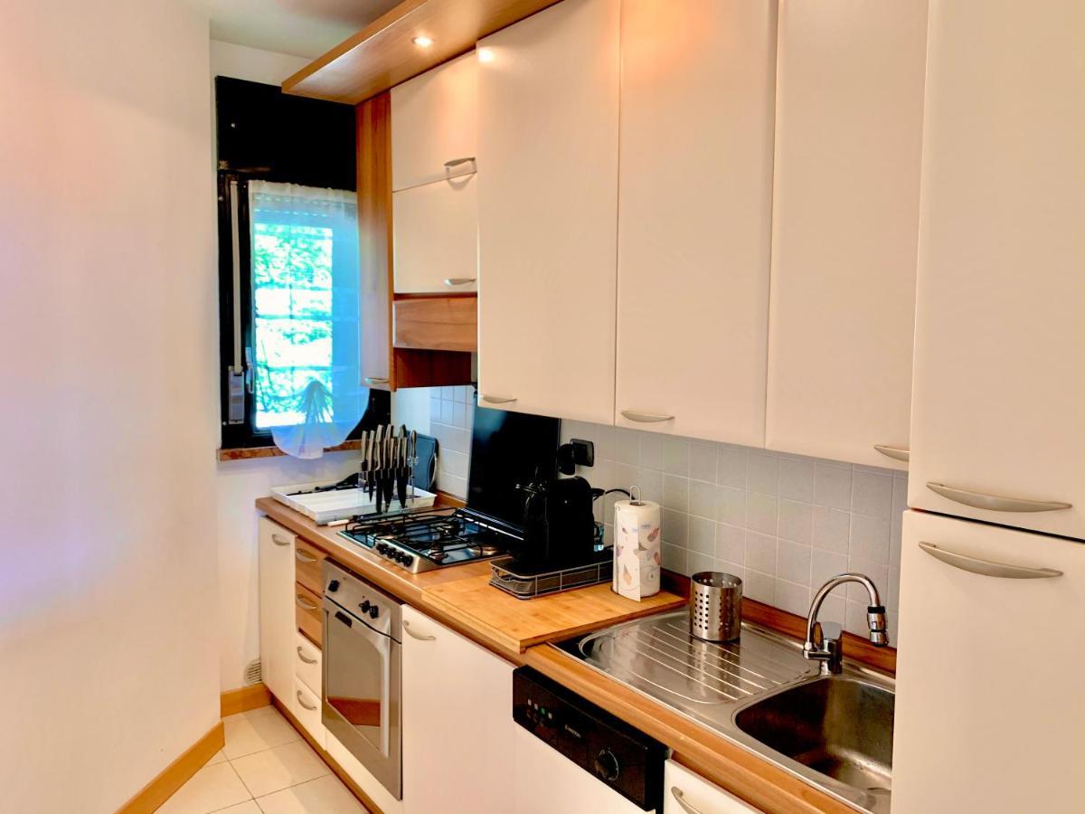 Ferienwohnung Sky&Pool Dom Riva del Garda Exterior foto