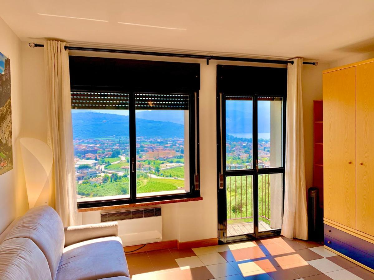 Ferienwohnung Sky&Pool Dom Riva del Garda Exterior foto