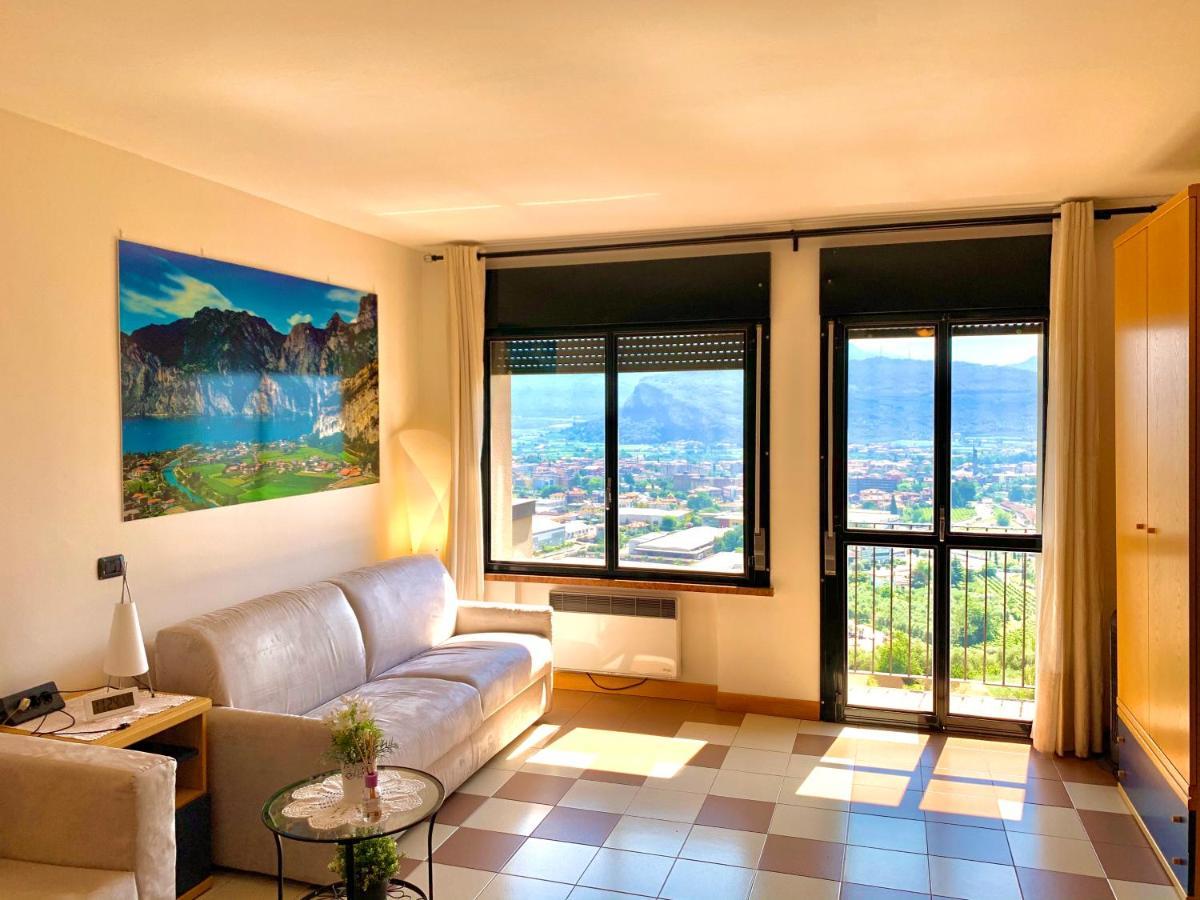 Ferienwohnung Sky&Pool Dom Riva del Garda Exterior foto