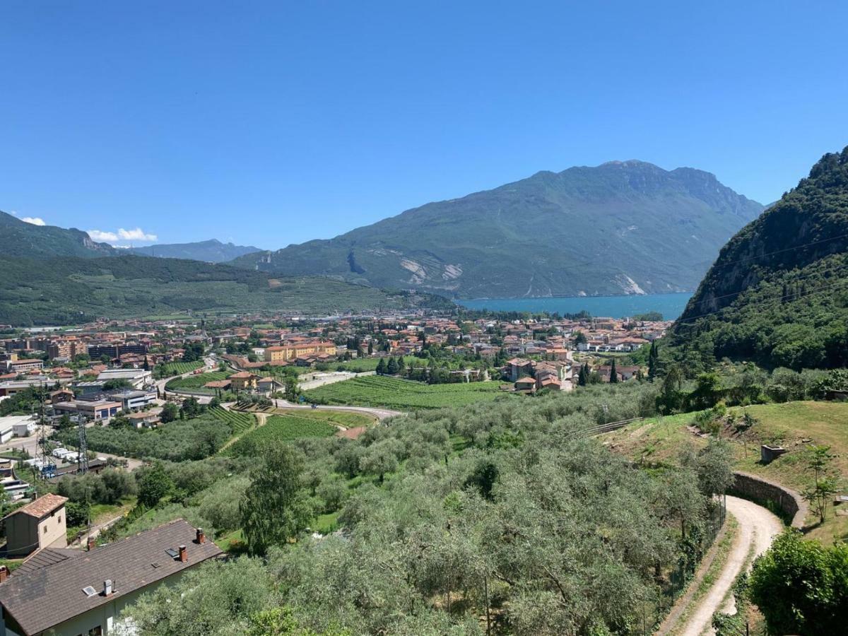 Ferienwohnung Sky&Pool Dom Riva del Garda Exterior foto